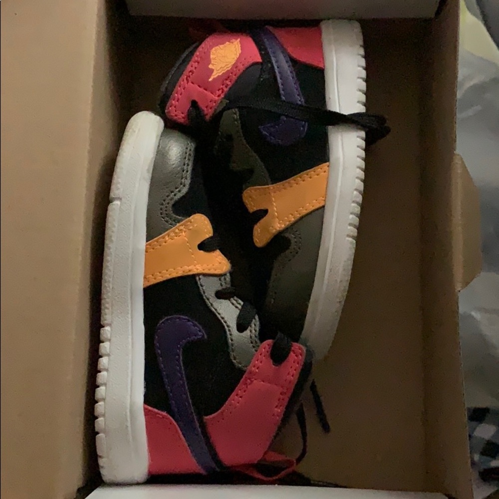 Jordan 1 FLEX